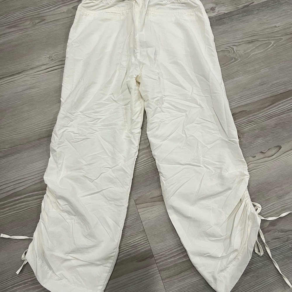 ZARA NWT white lightweight women’s pants. Size small. Adjustable side ties - Picture 7 of 8